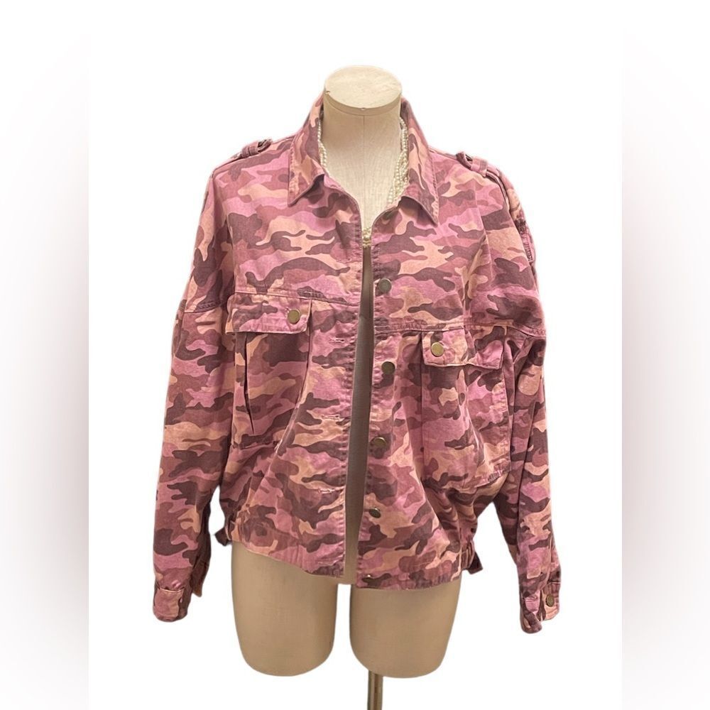 Trendy Vibes: Pink Army Fatigue Cargo Crop Jacket